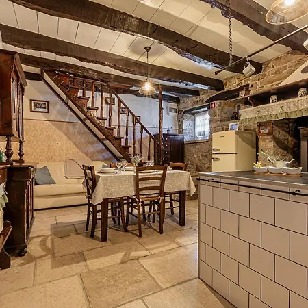 Istrian Stone House With Hot Tub - Happy *