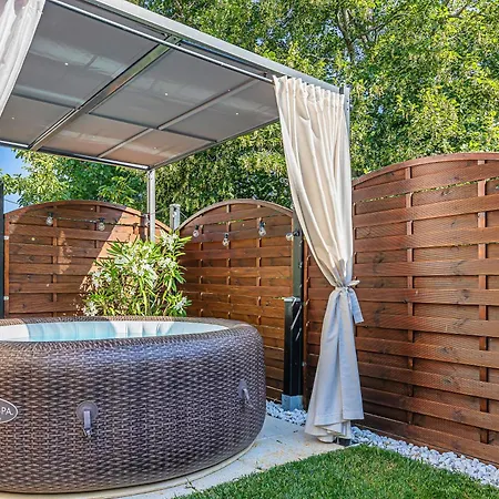 Istrian Stone House With Hot Tub - Happy Ferienhaus Gračišče