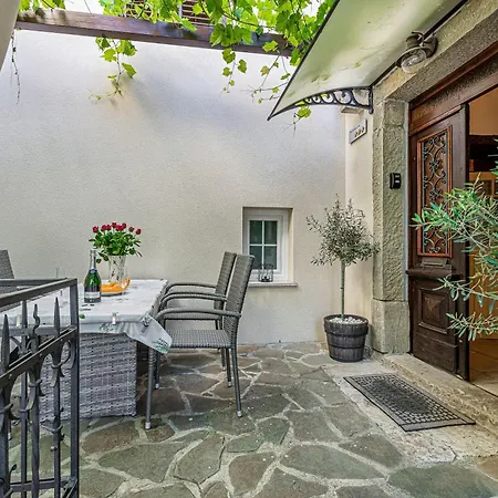 Istrian Stone House With Hot Tub - Happy * Gračišče